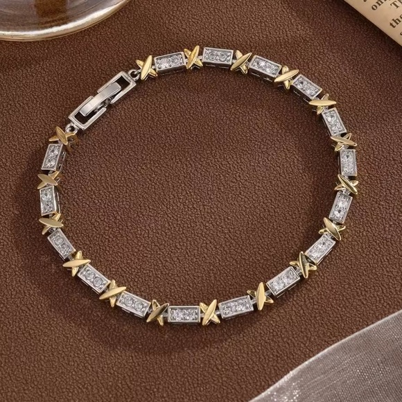 Anthropologie Jewelry - 18K Gold Plated Bracelet